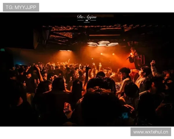 瑞安·洛赫特训练完直接去夜店蹦迪？这作息谁顶得住